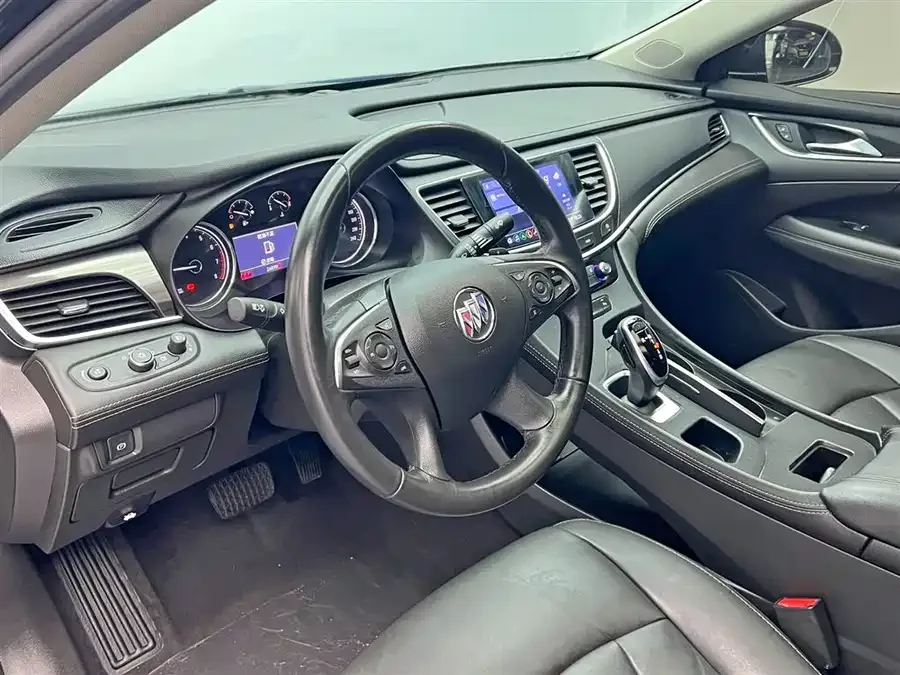 Buick LaCrosse LaCrosse 2022 652T Luxury 2023 — миниатюра 4