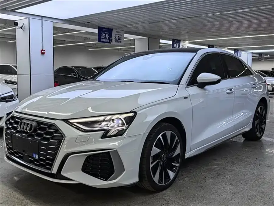 Audi A3 2023 facelift A3L Limousine 35 TFSI stylish and sporty 2024 — фото 1, купить с доставкой в Москву