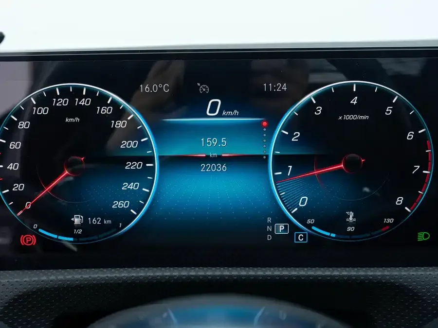 Mercedes-Benz Class A Mercedes-Benz A-Class 2022 Model A 200 L Sports Sedan Fashion Model 2022 — миниатюра 5