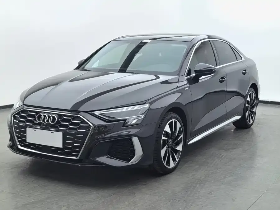 Audi A3 2024 A3L Limousine 35 TFSI Fashion Sports 2024 — фото 1, купить с доставкой в Москву