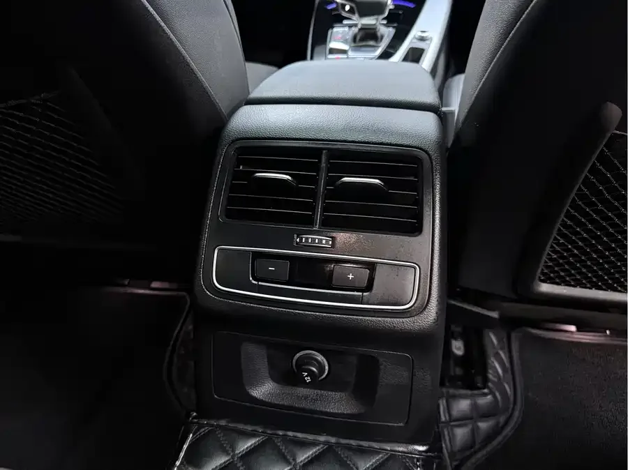 Audi A5 Audi A5 (Imported) 2023 Sportback 40 TFSI quattro Luxury Dynamic Edition 2023 — миниатюра 4