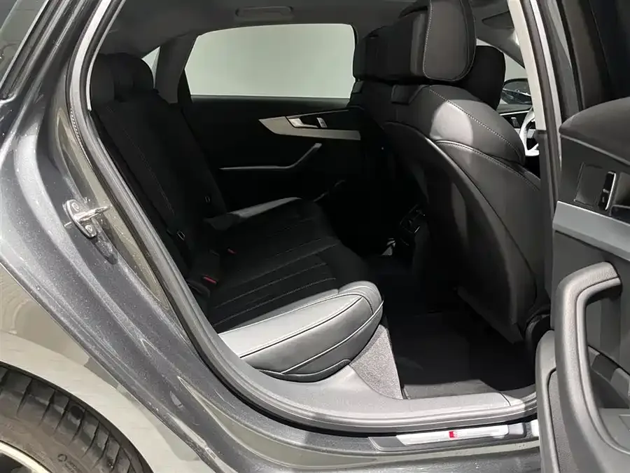 Audi a4 l 2023 40 TFSI Fashion Dynamic Edition 2024 — миниатюра 3