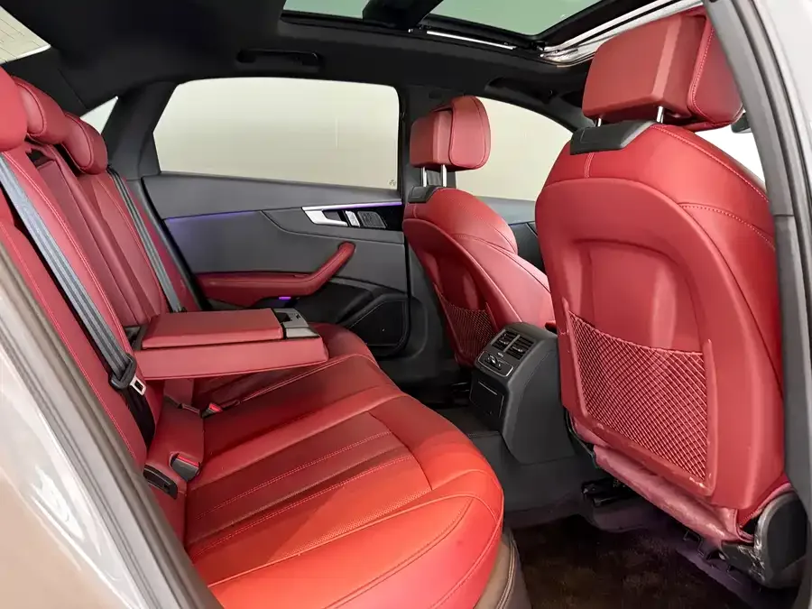 Audi a4 l 2025 2 million units Enjoyable Edition 40 TFSI Luxury Dynamic Edition B&O Starry Night Edition 2025 — миниатюра 3