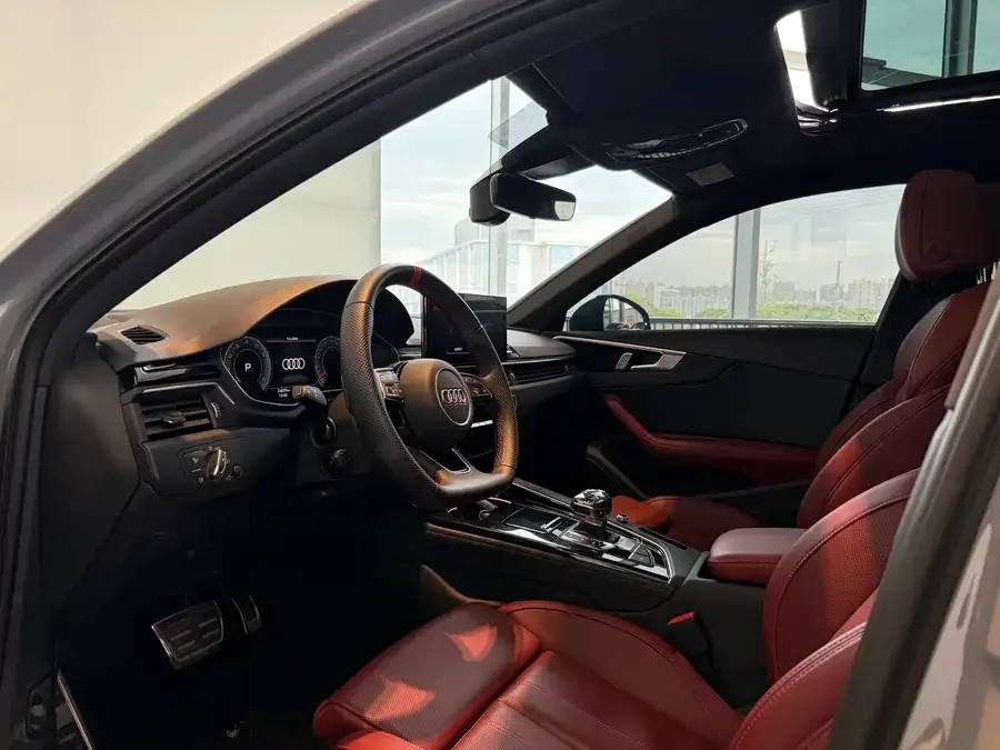 Audi a4 l 2025 2 million units Enjoyable Edition 40 TFSI Luxury Dynamic Edition B&O Starry Night Edition 2025 — миниатюра 4