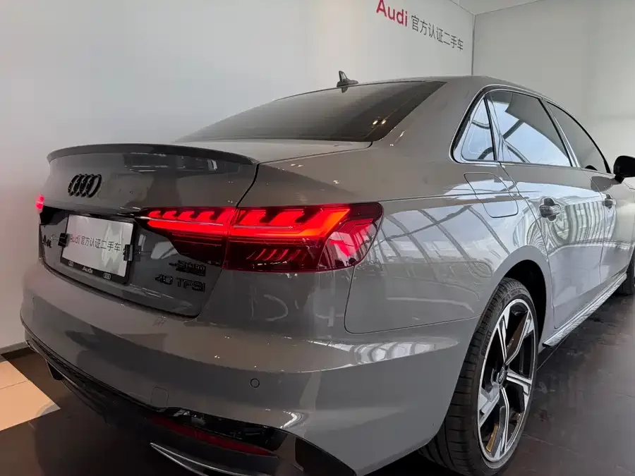Audi a4 l 2025 2 million units Enjoyable Edition 40 TFSI Luxury Dynamic Edition B&O Starry Night Edition 2025 — миниатюра 5
