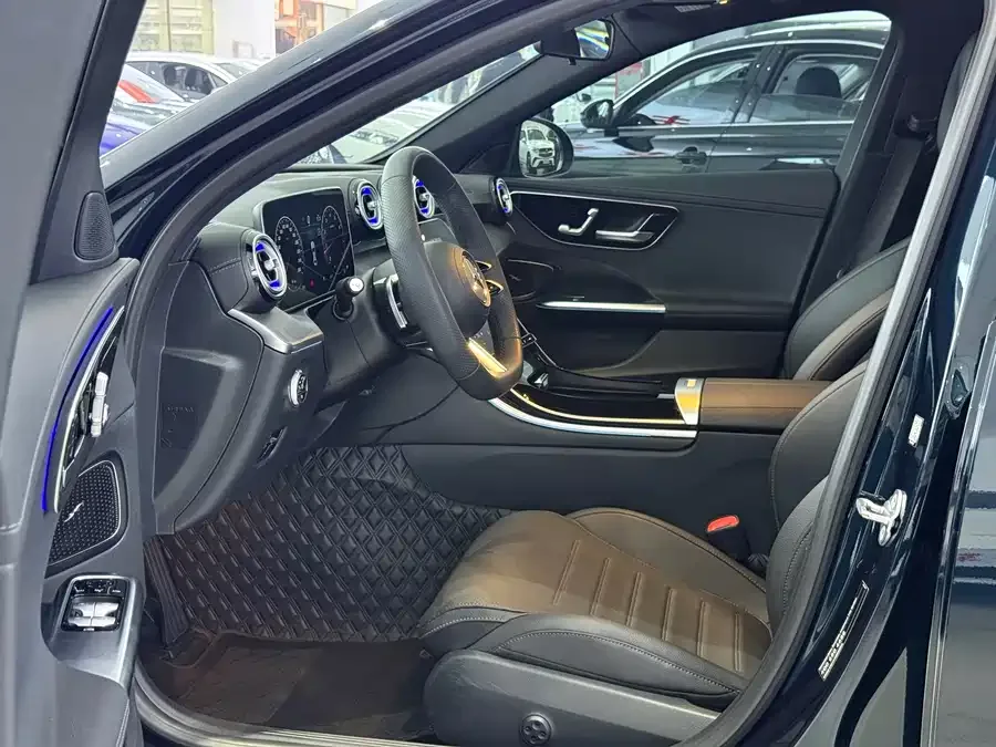 Mercedes-Benz Class C Mercedes-Benz C-Class 2023 C 200 L Sports Edition 2023 — миниатюра 3