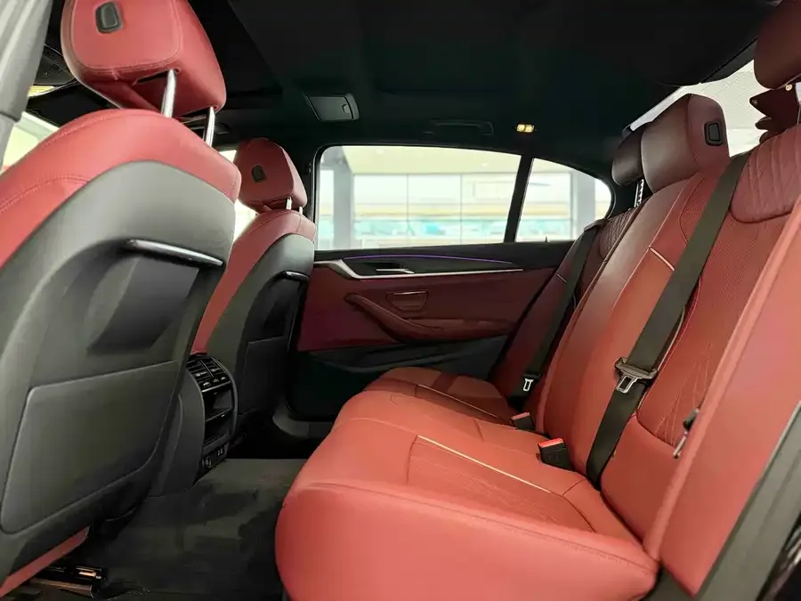 BMW 5 Series BMW 5 Series 2022 530Li Leading M Sport Package 2022 — миниатюра 2
