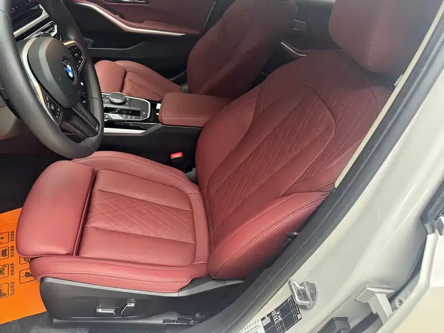 BMW 3 series BMW 3 Series 2024 320i M Sports Package 2024 — миниатюра 4