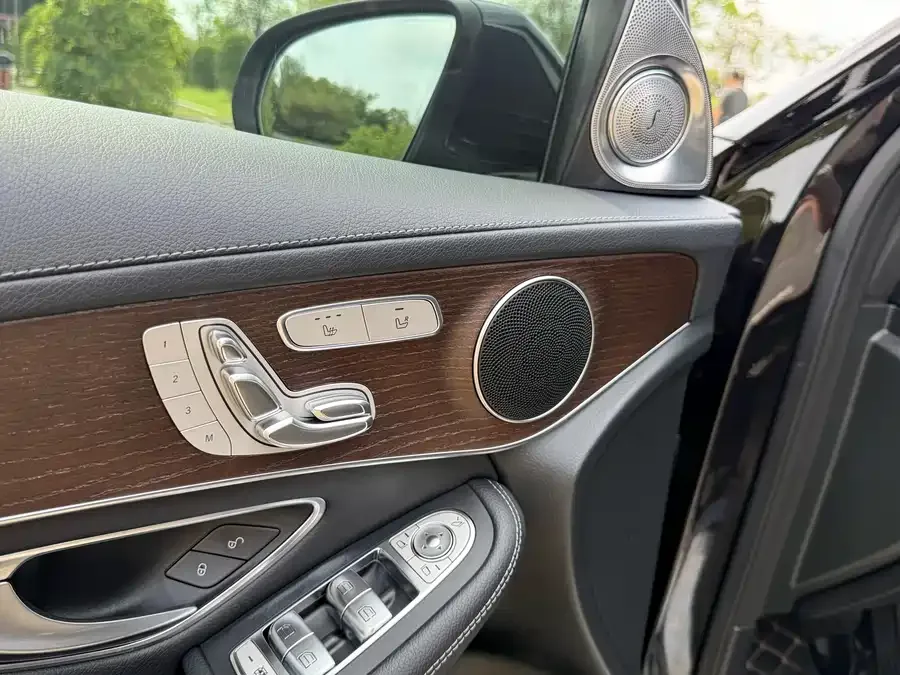 Mercedes-Benz GLC-Class Mercedes-Benz GLC 2022 GLC 260 L 4MATIC Luxury Edition 2022 — миниатюра 3