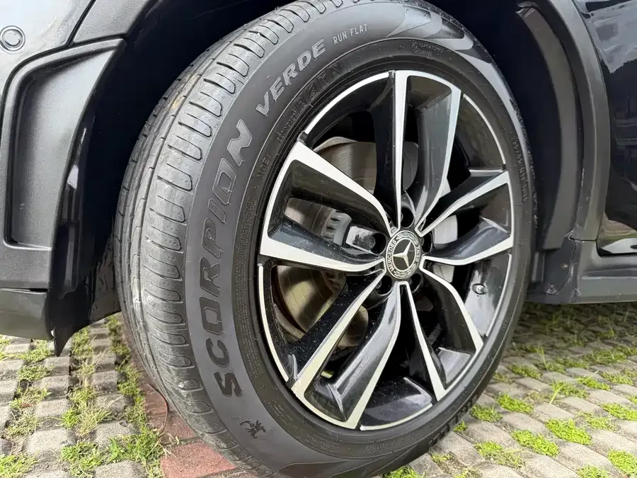 Mercedes-Benz GLC-Class Mercedes-Benz GLC 2022 GLC 260 L 4MATIC Luxury Edition 2022 — миниатюра 4