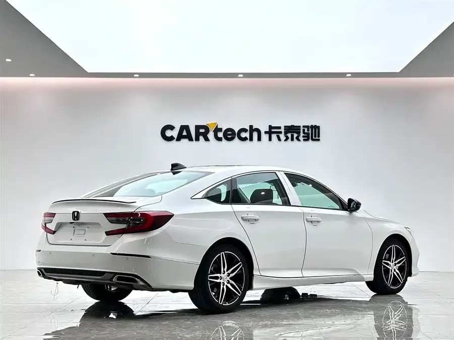 Honda Accord 2022 Accord 260TURBO Fantasy Night Premium Edition 2022 — миниатюра 2