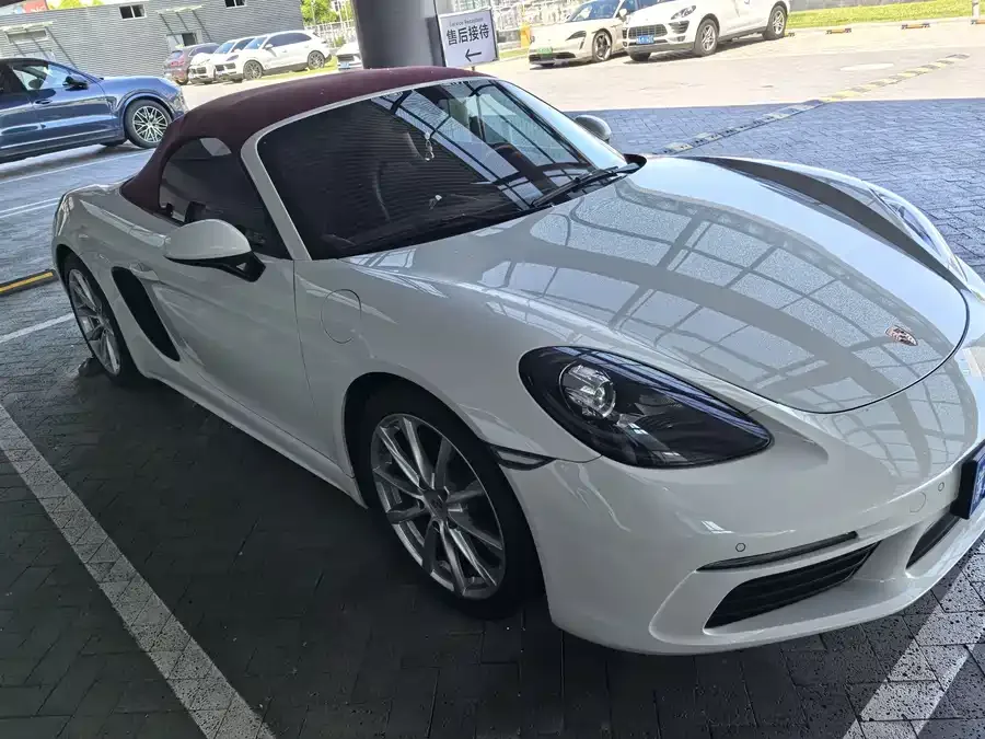 Porsche 718 2022 Boxster 2.0T 2023 — миниатюра 3