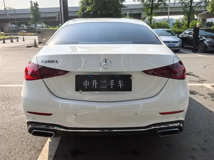 Mercedes-Benz Class C Mercedes-Benz C-Class 2024 C 260 L Sports Edition 2024 — миниатюра 3