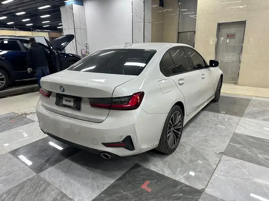 BMW 3 Series BMW 3 Series 2022 320i Sport Package 2022 — миниатюра 3