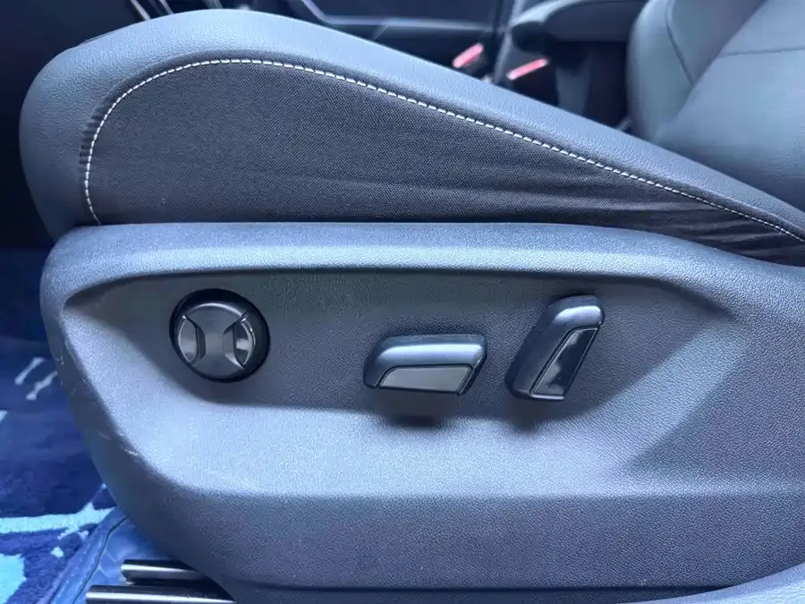 Volkswagen T-ROC T-ROC 2022 280TSI DSG 2WD Comfort PLUS 2022 — миниатюра 5