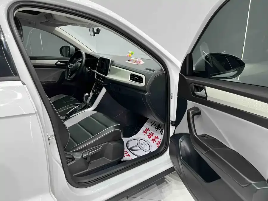 Volkswagen T-ROC T-ROC 2023 280TSI DSG 2WD Time Edition 2024 — миниатюра 4