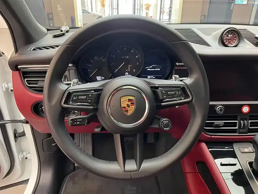 Porsche Macan Macan 2023 Macan GTS 2.9T 2023 — миниатюра 3