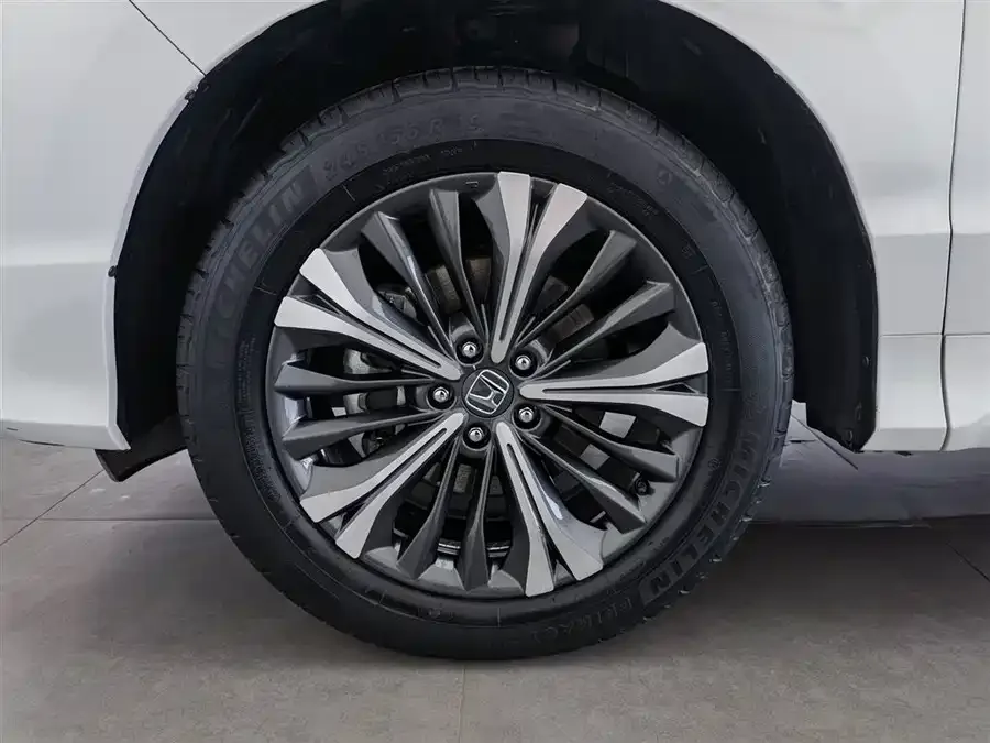 Honda UR-V 2020 370TURBO 4WD Premium Edition 2023 — миниатюра 5