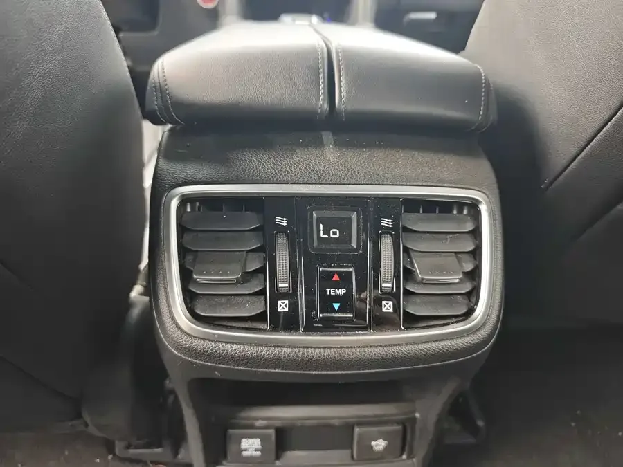 Honda UR-V 2020 370TURBO 2WD Elegant Edition 2023 — миниатюра 4