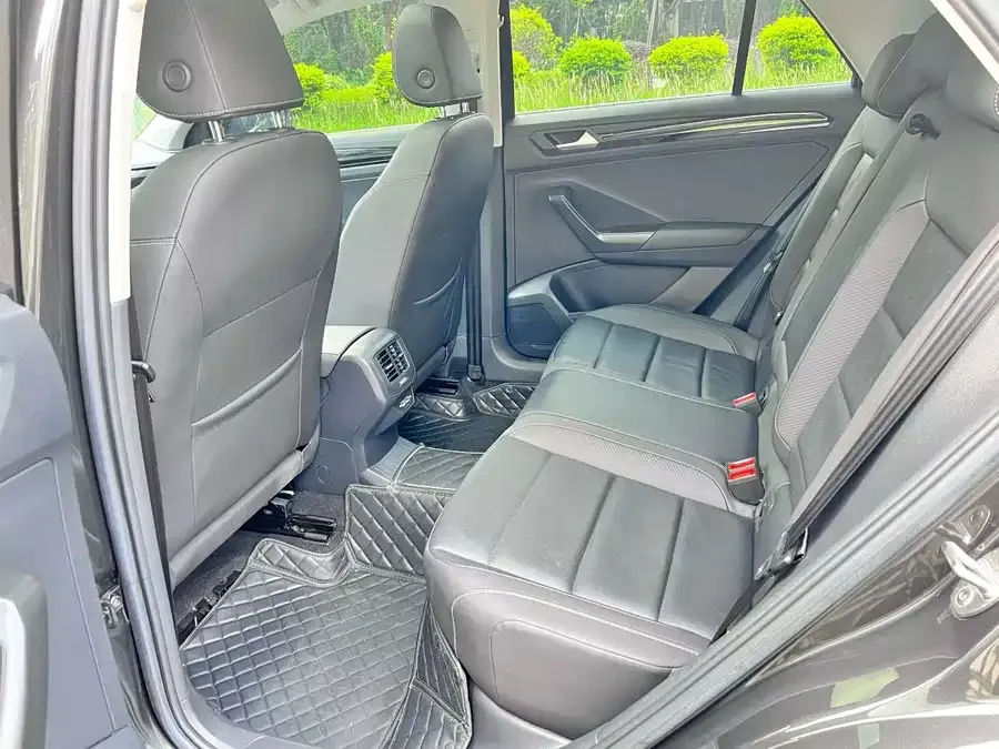 Volkswagen T-ROC T-ROC 2022 280TSI DSG 2WD Comfort PLUS 2023 — миниатюра 3