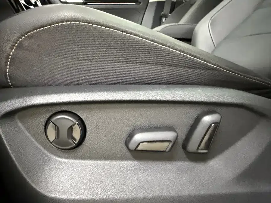 Volkswagen T-ROC T-ROC 2021 280TSI DSG 2WD Comfort Smart Edition 2022 — миниатюра 5