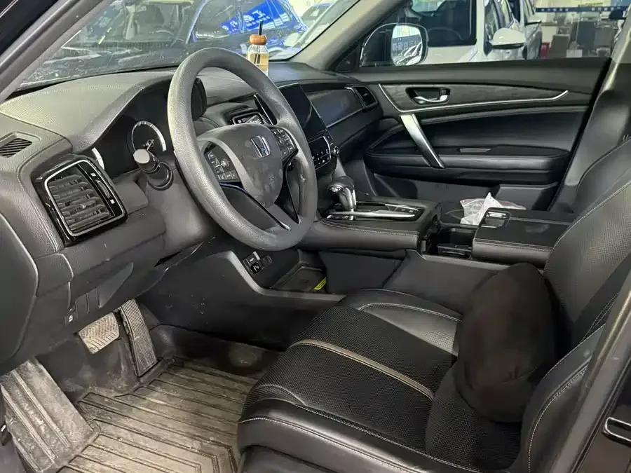 Honda UR-V 2020 240TURBO 2WD Joy Edition 2023 — миниатюра 3