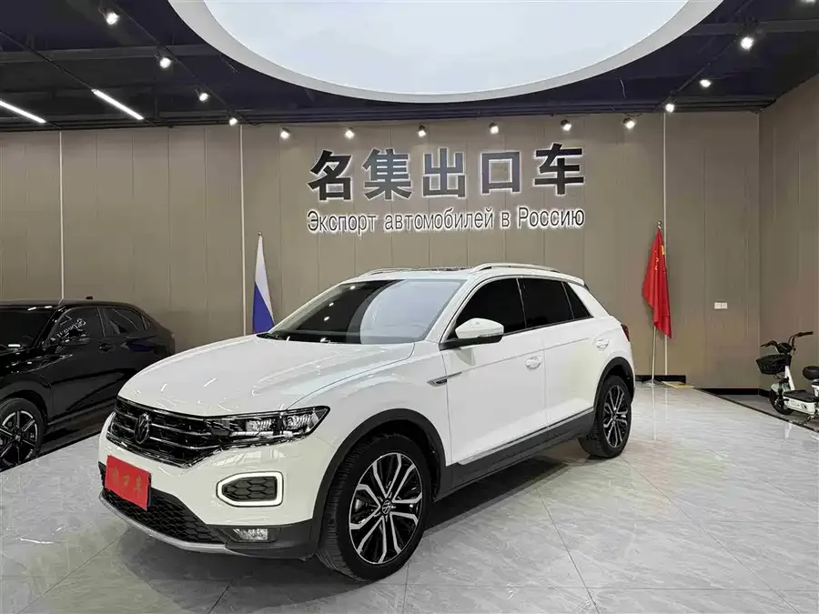 Volkswagen T-ROC T-ROC 2022 280TSI DSG 2WD Comfort PLUS 2022 — фото 1, купить с доставкой в Москву