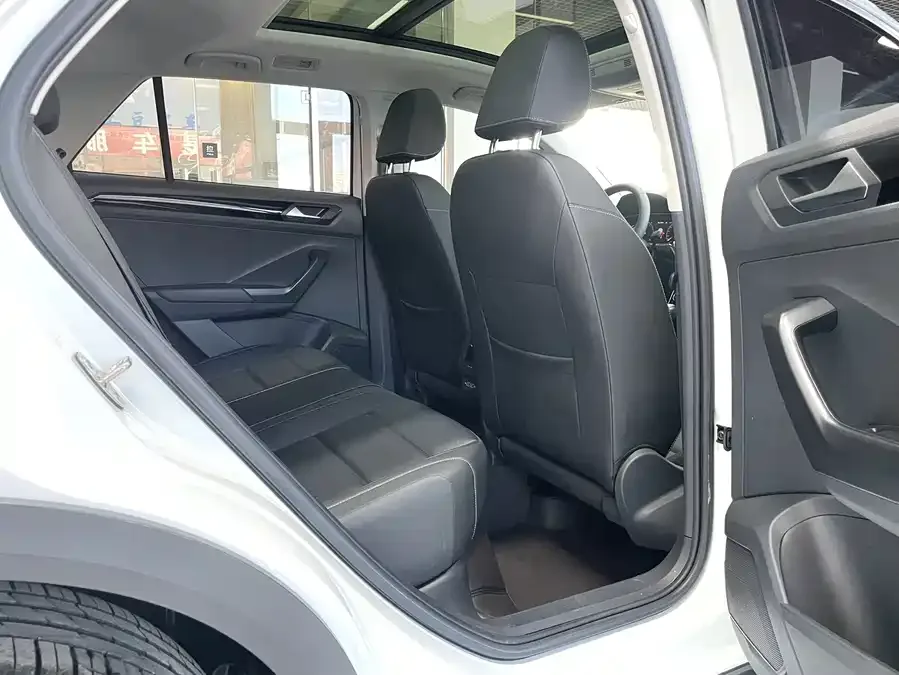 Volkswagen T-ROC T-ROC 2022 280TSI DSG 2WD Comfort PLUS 2022 — миниатюра 4