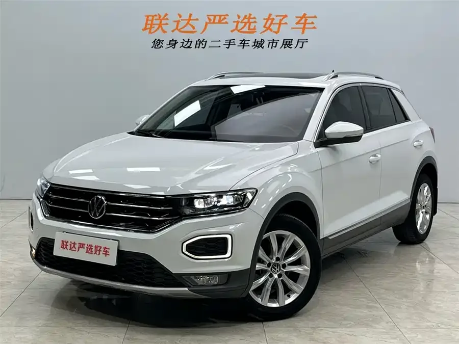 Volkswagen T-ROC T-ROC 2022 280TSI DSG 2WD Elite PLUS 2022 — фото 1, купить с доставкой в Москву