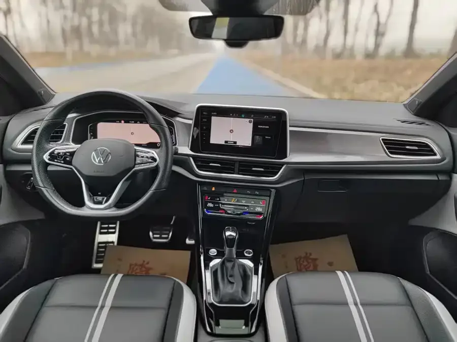 Volkswagen T-ROC T-ROC 2023 300TSI DSG 2WD Starlight Edition 2023 — миниатюра 4
