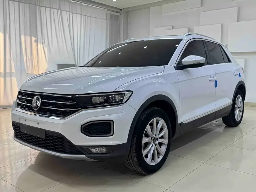 Volkswagen T-ROC T-ROC 2022 280TSI DSG 2WD Elite PLUS 2022 — фото 1, купить с доставкой в Москву