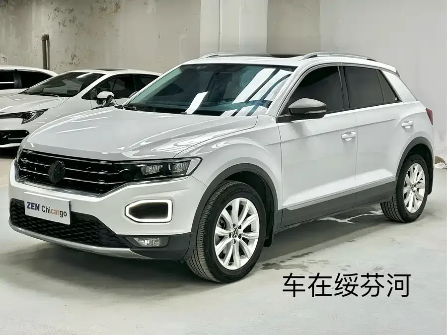Volkswagen T-ROC T-ROC 2022 280TSI DSG 2WD Elite PLUS 2022 — фото 1, купить с доставкой в Москву