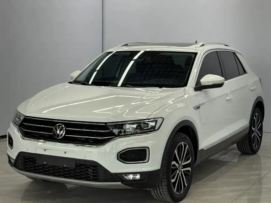 Volkswagen T-ROC T-ROC 2022 280TSI DSG 2WD Comfort PLUS 2022 — фото 1, купить с доставкой в Москву