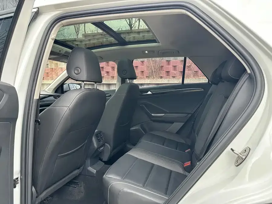 Volkswagen T-ROC T-ROC 2022 280TSI DSG 2WD Comfort PLUS 2022 — миниатюра 2