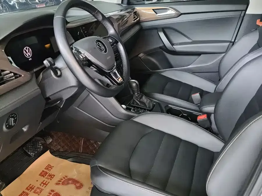Volkswagen Tiguan (Tharu) Tuyue 2022 280TSI 2WD Comfort Edition 2022 — миниатюра 3