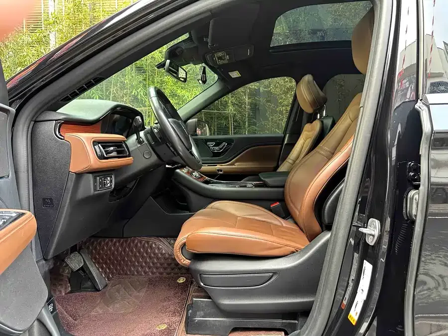 Lincoln Aviator Aviator 2021 3.0T V6 4WD Elegant Edition 2022 — миниатюра 2