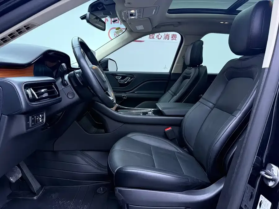 Lincoln Aviator Aviator 2021 3.0T V6 4WD Premium Edition 2022 — миниатюра 4