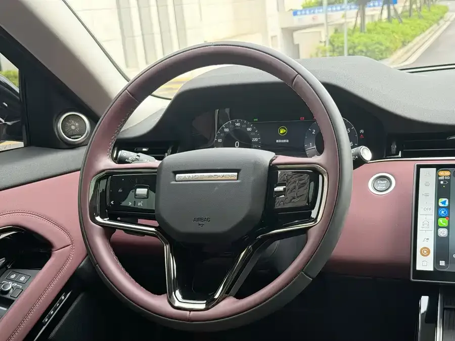 Land Rover Range Rover Aurora 2024 Range Rover Evoque L SE Yuguang Honor Edition 2025 — миниатюра 4
