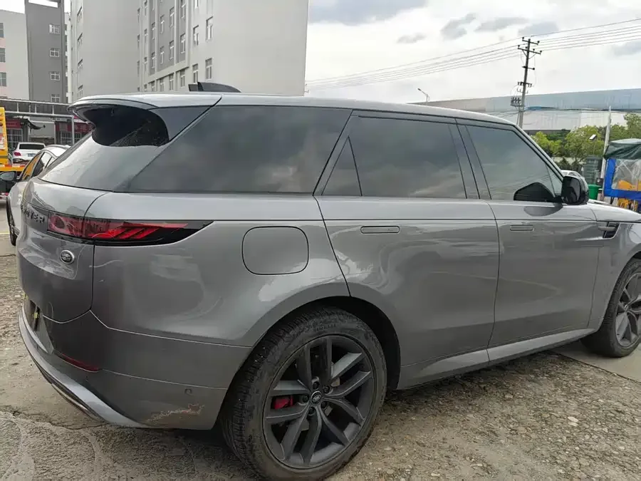 Land Rover Range Rover Sport Range Rover Sport 2025 400PS Dynamic SE 2025 — миниатюра 5