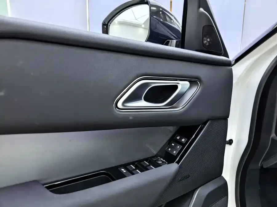 Land Rover Range Rover Velar Range Rover Velar 2025 S 2025 — миниатюра 2