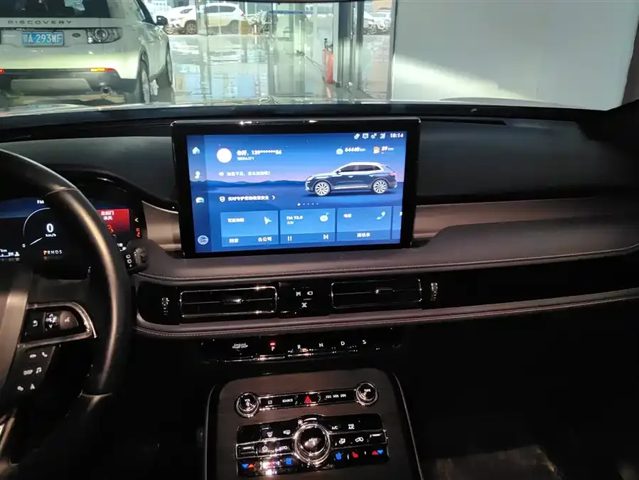 Lincoln Navigator Navigator 2021 2.0T 4WD Elegant Edition 2022 — миниатюра 4
