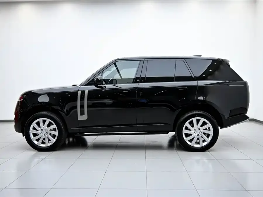 Land Rover Range Rover Range Rover 2023 3.0 L6 360PS Grand Edition 2024 — миниатюра 2