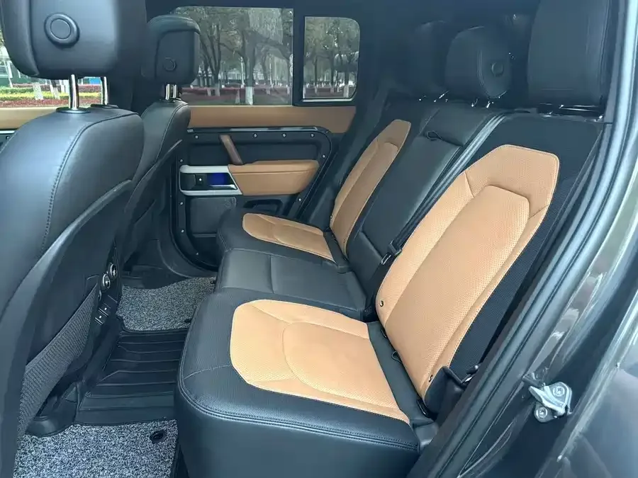Land Rover guard Land Rover Defender 2023 facelift 110 3.0T P400 X-DYNAMIC HSE 2023 — миниатюра 5
