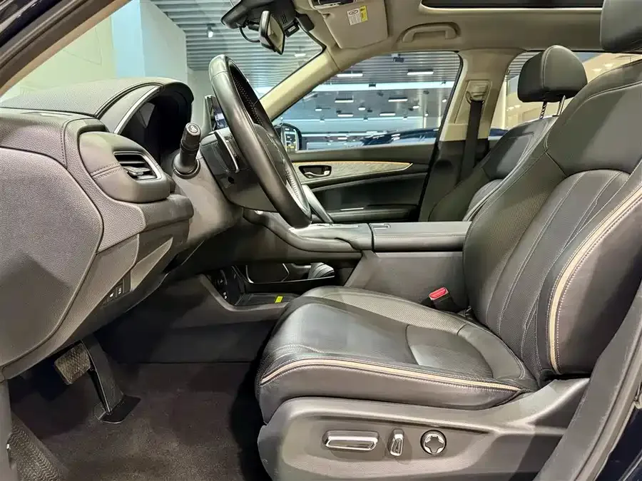 Honda Avancier 2023 Crown Road 370TURBO 4WD Premium Edition 2024 — миниатюра 5
