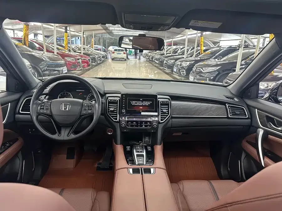 Honda UR-V 2020 370TURBO 2WD Elegant Edition 2023 — миниатюра 4