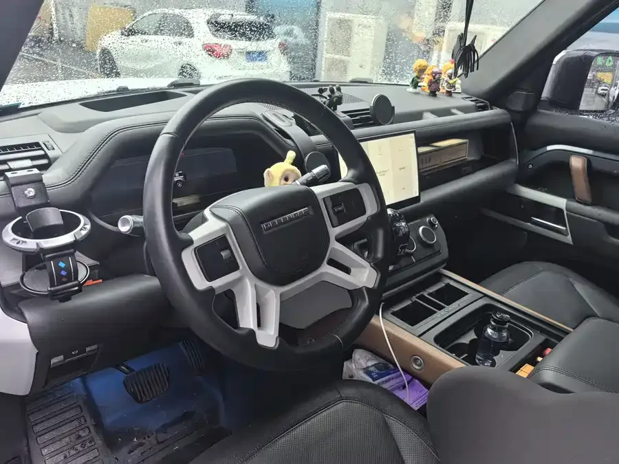 Land Rover guard Land Rover Defender 2022 90 2.0T P300 X-DYNAMIC HSE 2022 — миниатюра 2