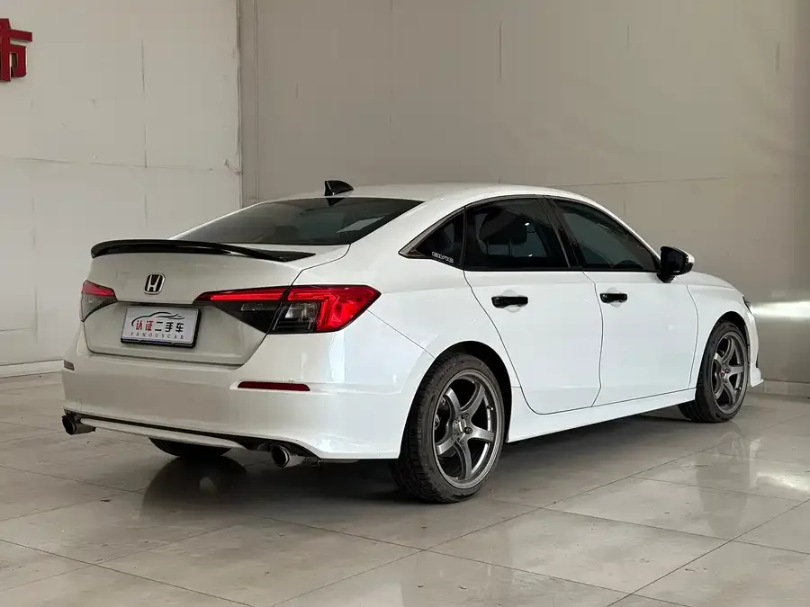 Honda CIVIC 2023 Civic 240TURBO CVT Power Edition 2024 — миниатюра 4