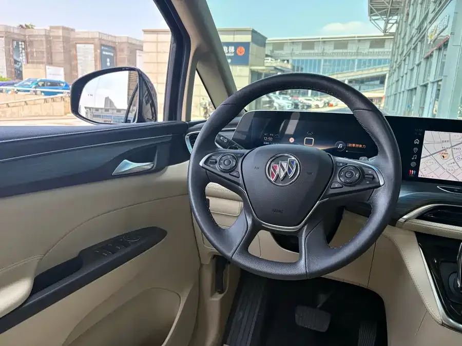 Buick GL8 2023 ES Lu Zun Premium Edition 2023 — миниатюра 2