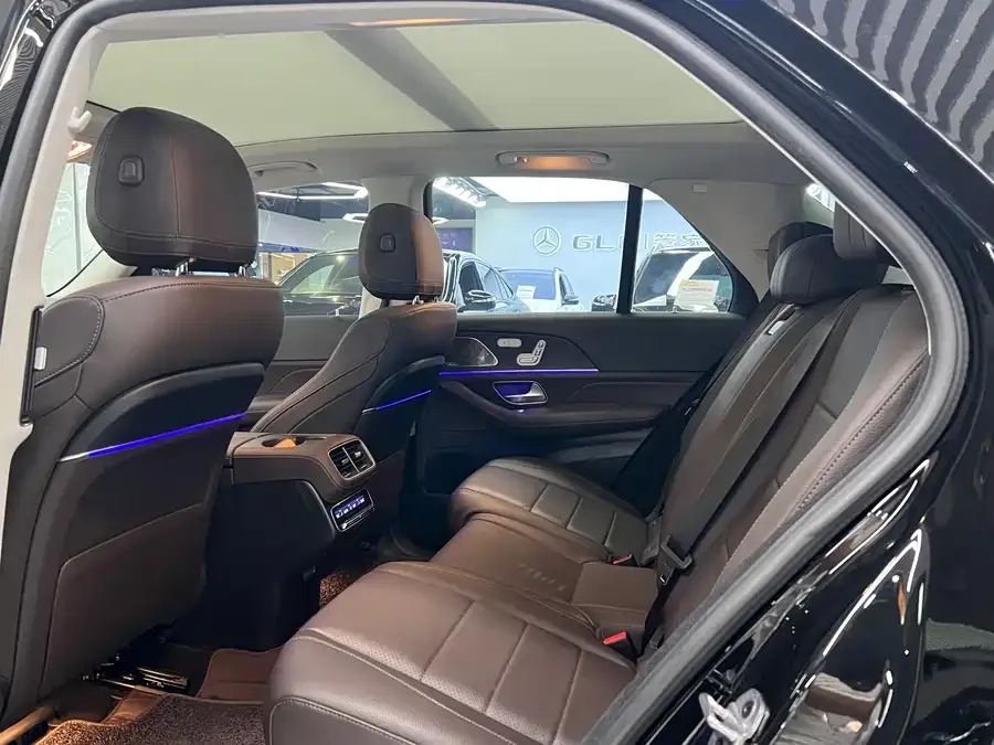Mercedes-Benz GLE Mercedes-Benz GLE 2022 GLE 450 4MATIC Luxury Edition 2022 — миниатюра 2