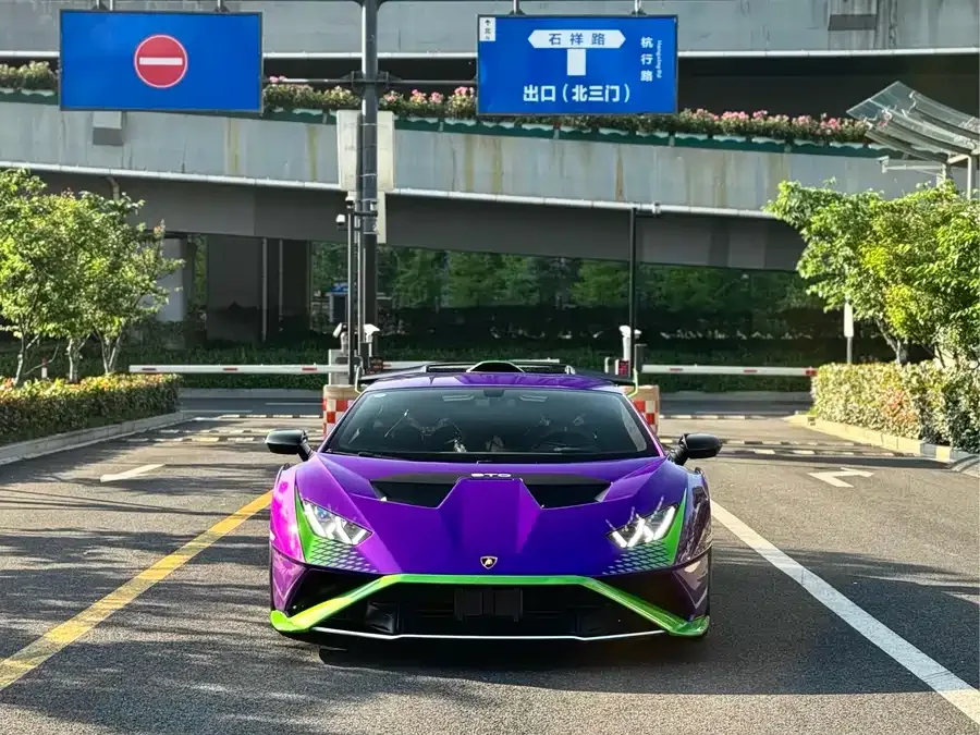 Lamborghini Huracn 2022